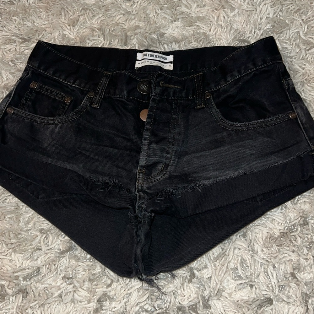One x oneteaspoon black denim shorts size 24